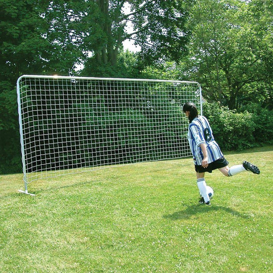 Jaypro Soccer Training Rebounder with Bag (Medium 7-1/2'H x 18'W) STG-718